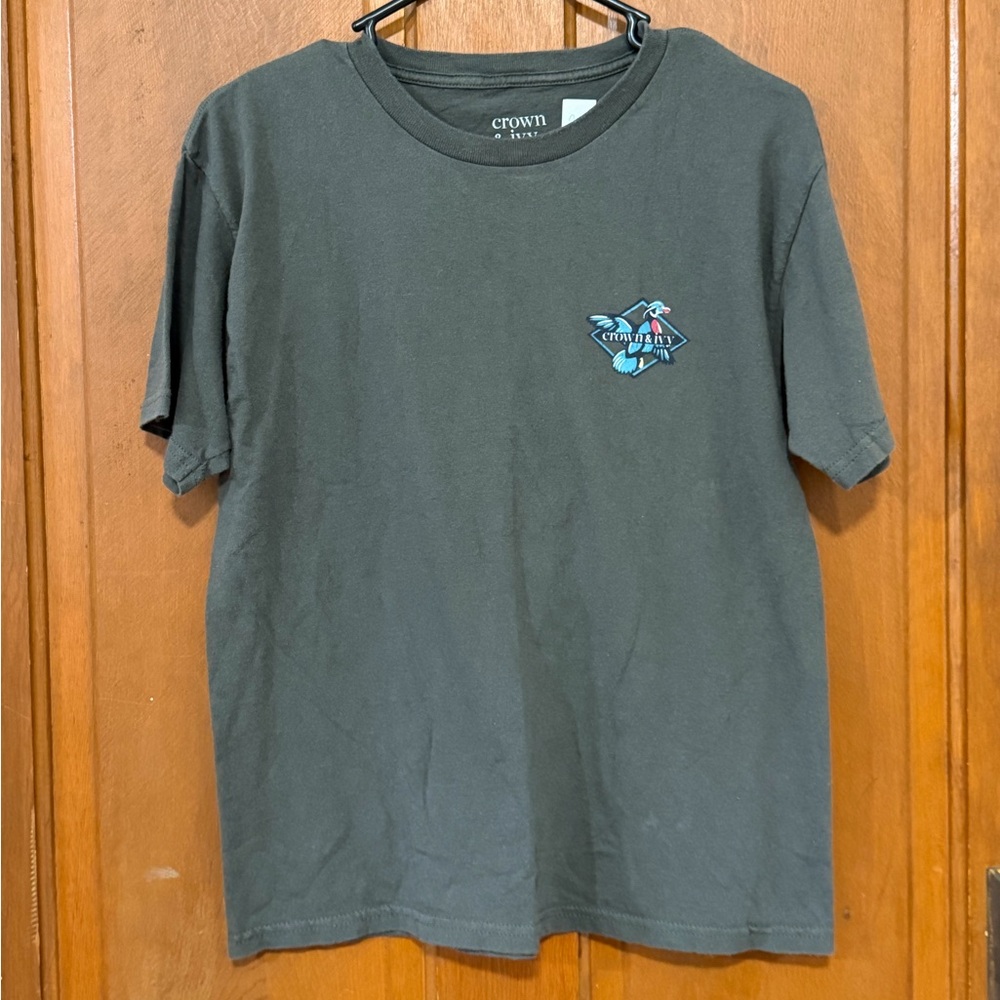 #21 Boys GUC Crown & Ivy Kids YL Youth Large T-shirt